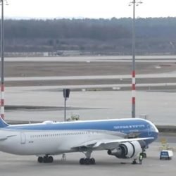 aviao-estatal-de-israel-e-visto-em-aeroporto-de-berlim.jpg
