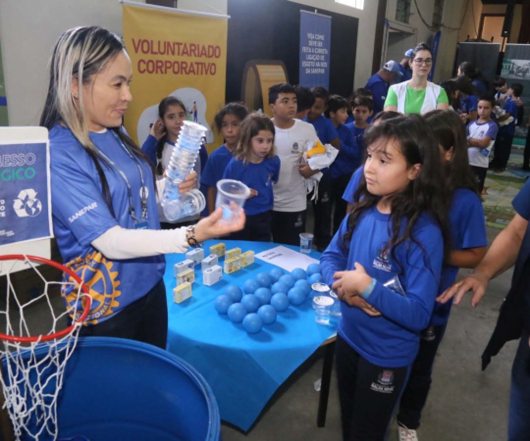Sanepar leva serviços e educação ambiental a Piraquara nesta quarta-feira