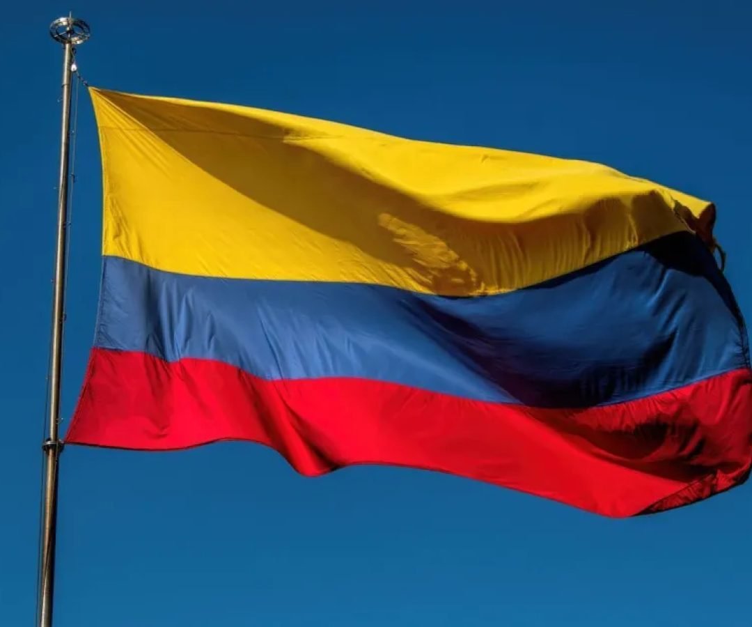 bandeira-colombia-e1765902996376.jpg