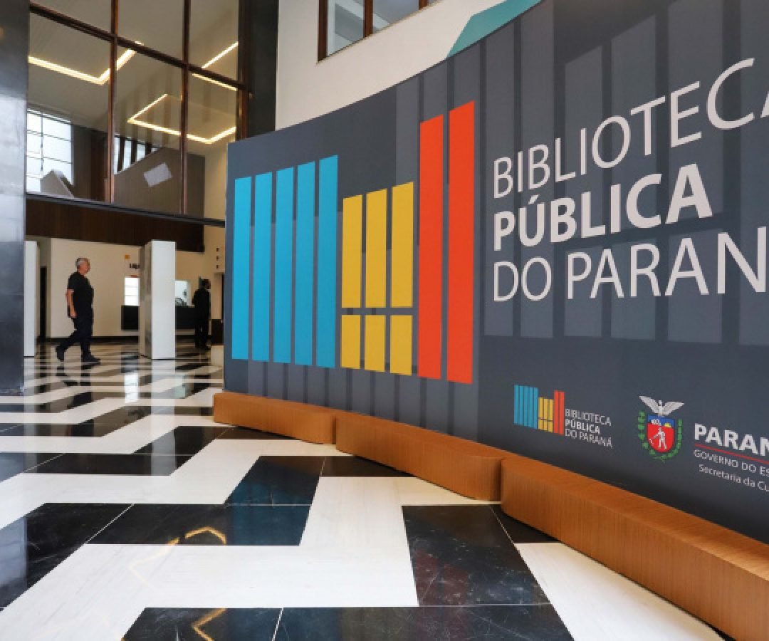 Lançamentos, oficinas e recital integram a programação de maio da Biblioteca Pública