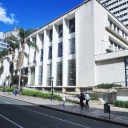 Biblioteca Pública do Paraná celebra 169 anos com programação especial em março