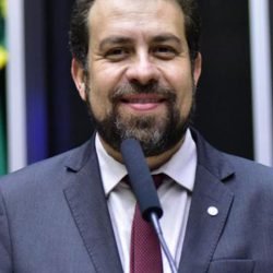 Boulos diz que colocará governo na rua, ouvindo demandas populares