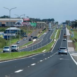 Com IPVA 45% mais barato, quase dois carros foram emplacados por minuto no Paraná em novembro