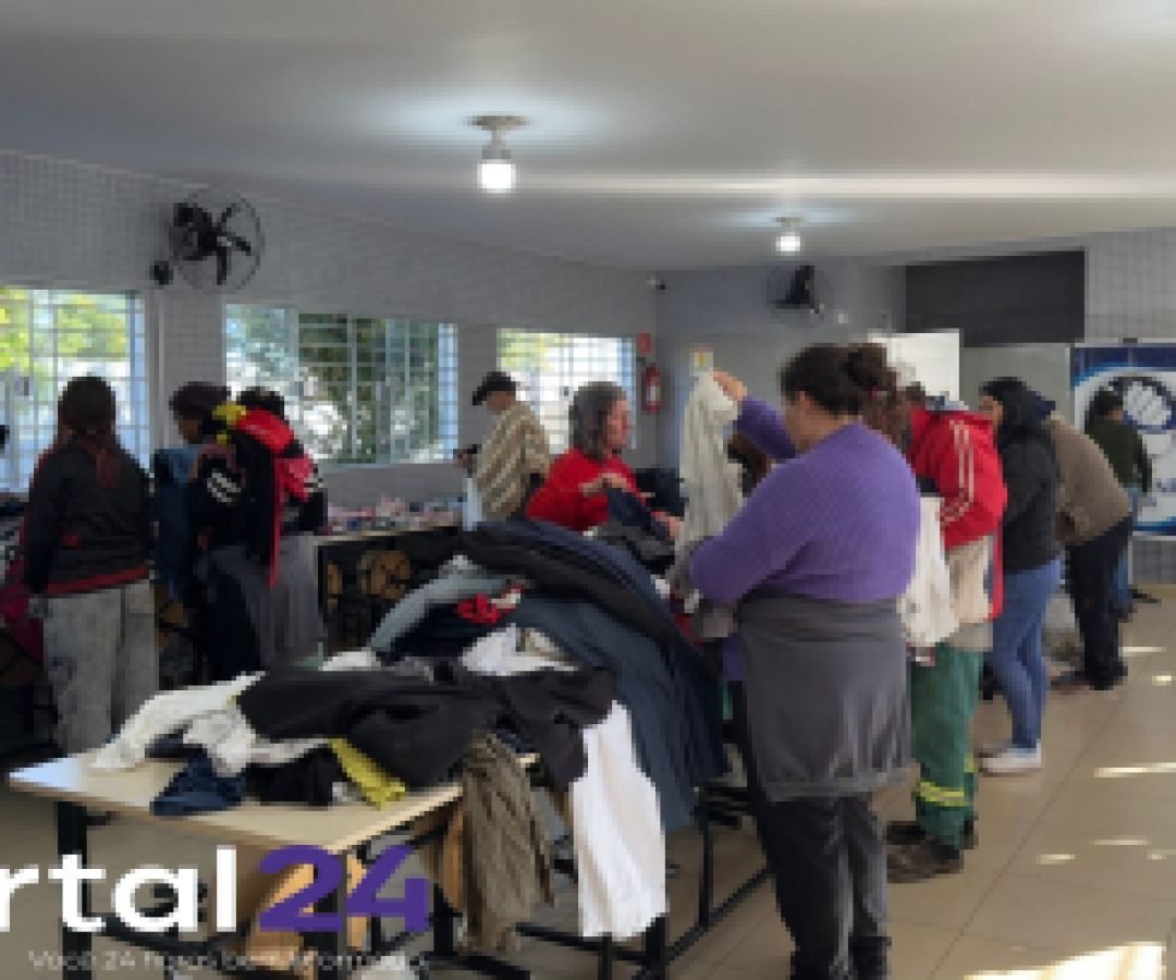 Brechó Social do Provopar oferece roupas e cobertores gratuitos no Bairro Melissa