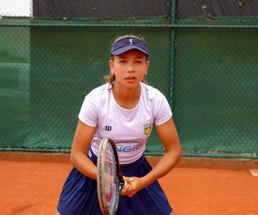 Joia de Palmas: paranaense de 13 anos disputará Roland Garros e Wimbledon em 2026