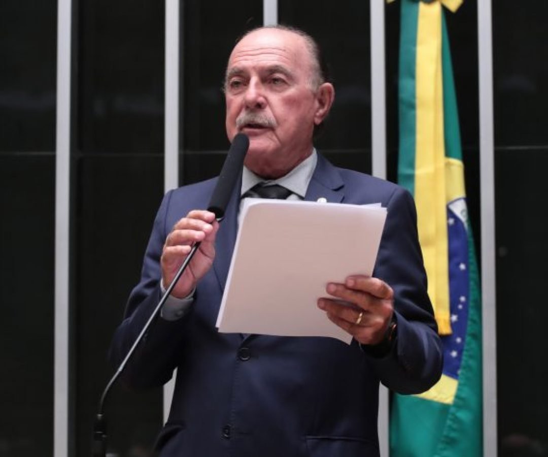 Câmara aprova regras para funcionamento de farmácias dentro de supermercados