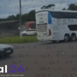 Câmera de segurança registra momento de grave acidente na BR-277, em Céu Azul