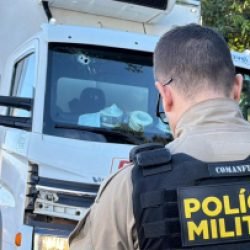 Caminhoneiro é alvo dos 'Piratas do Asfalto' em Cascavel