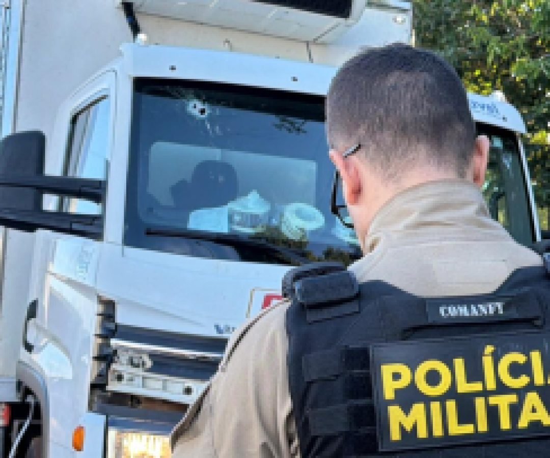 Caminhoneiro é alvo dos 'Piratas do Asfalto' em Cascavel