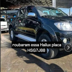 Caminhonete Hilux é furtada na Avenida Brasil, em frente à Cascavel Bebidas, em Cascavel