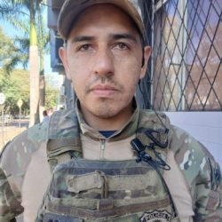 Caminhonete 'pesada' foi interceptada na BR-277, diz PRF