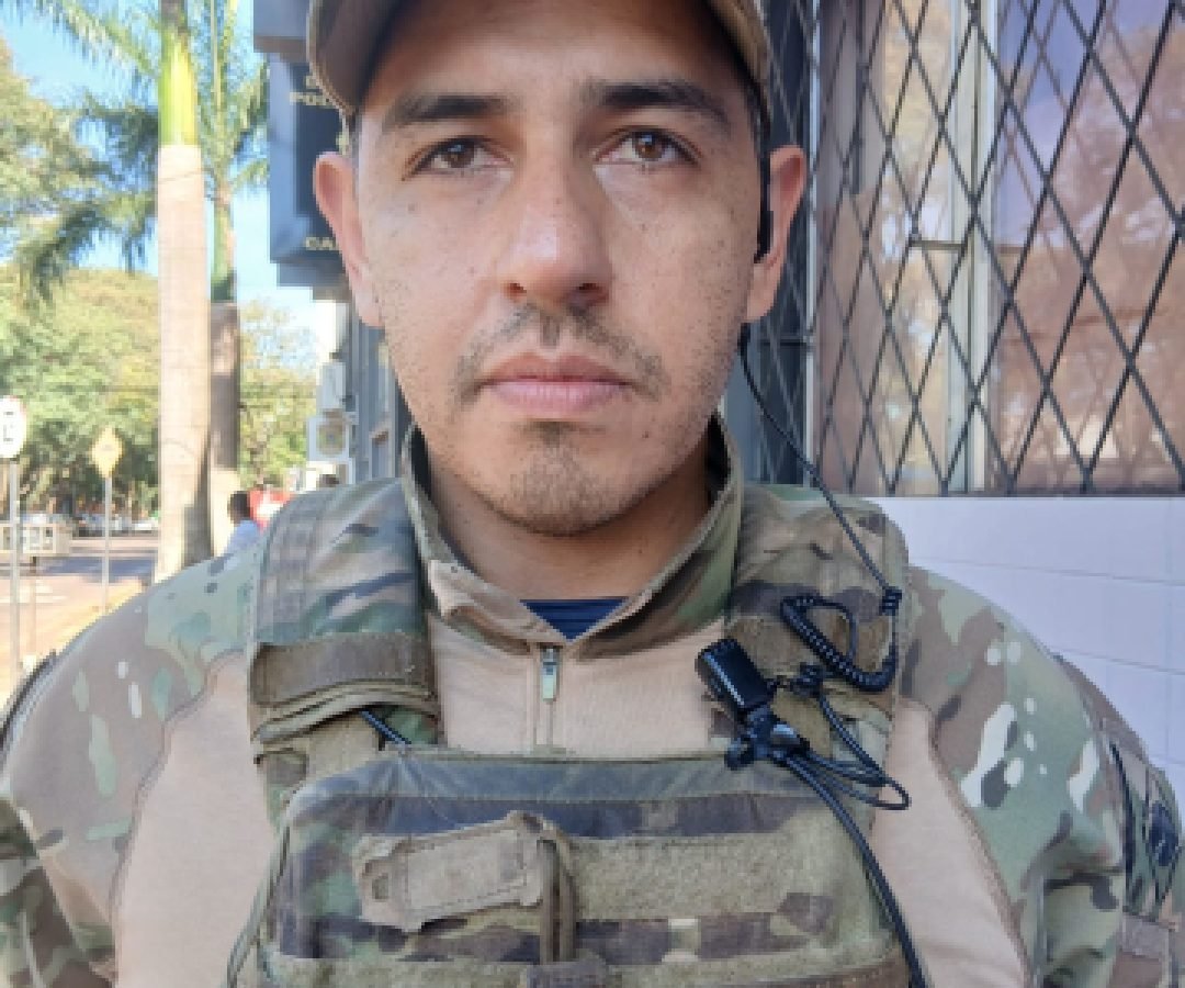 Caminhonete 'pesada' foi interceptada na BR-277, diz PRF