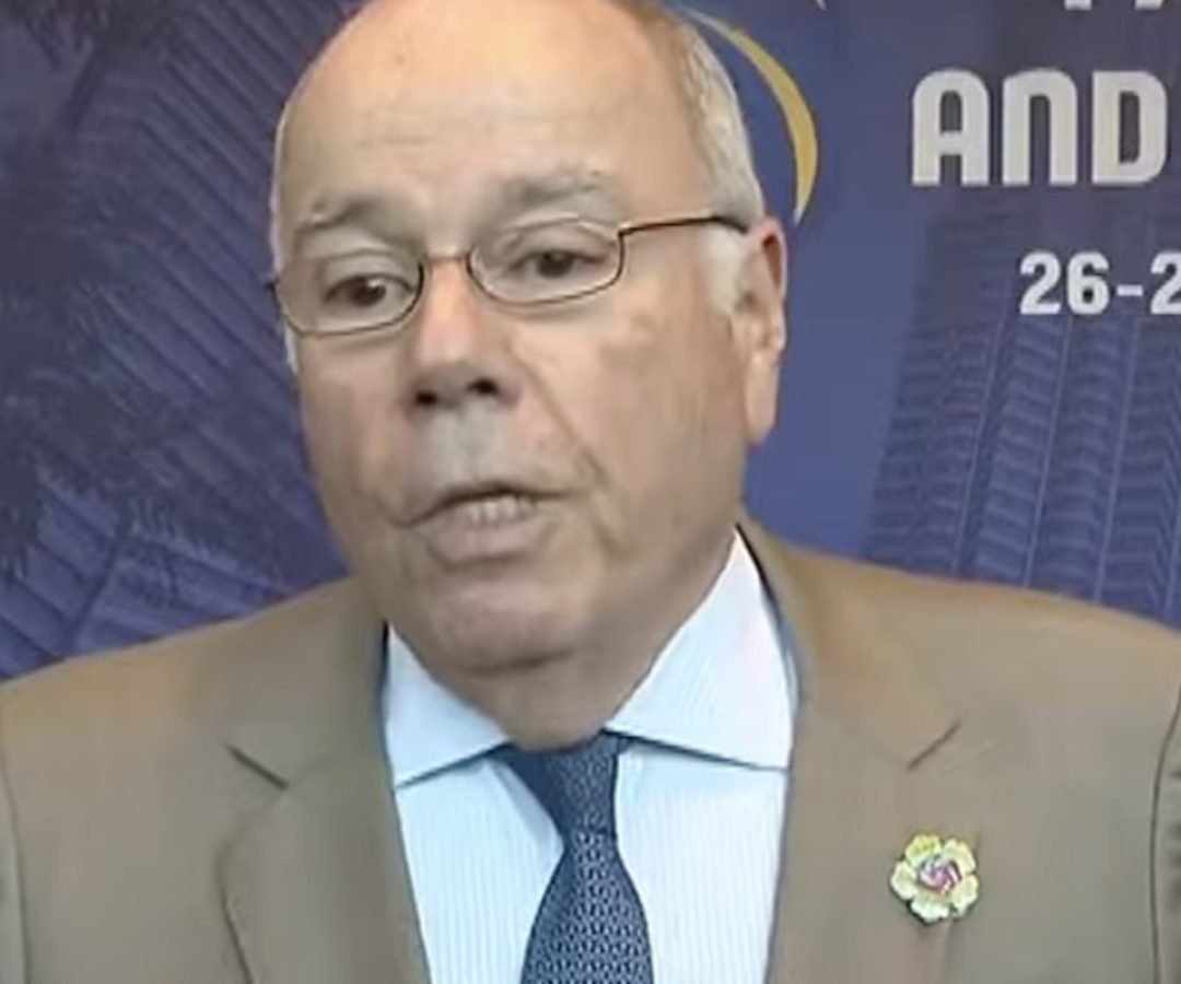 Reuniões para suspender tarifaço começam ainda hoje, diz Mauro Vieira