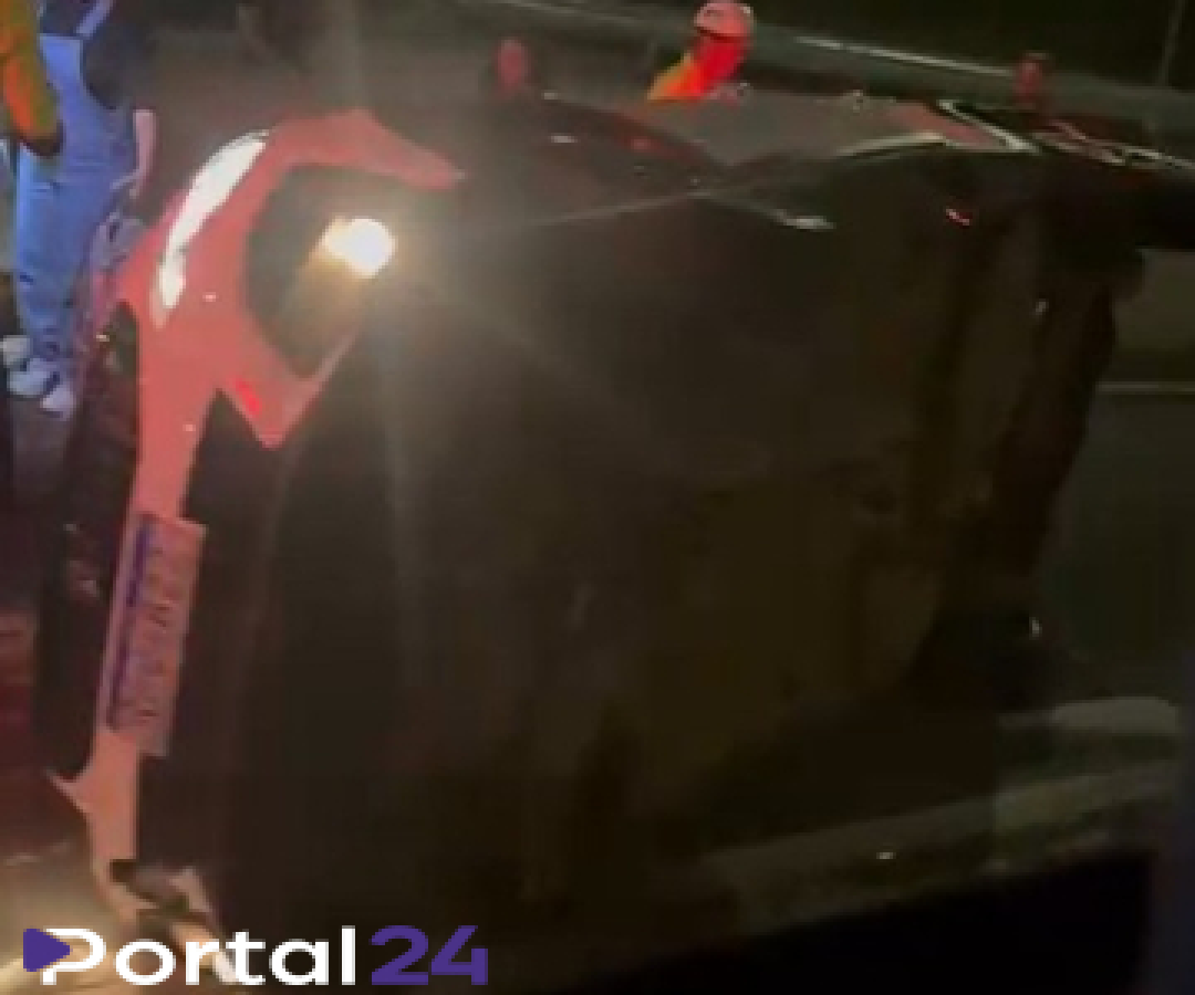 Carro capota na BR-277, em Matelândia