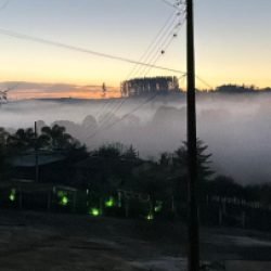 Cascavel amanhece com 2°C, sensação térmica de -1°C e registros de geada em diversos bairros