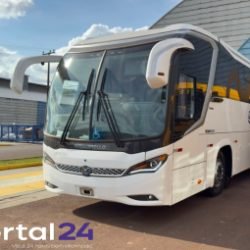 Cascavel entrega novos ônibus para transporte de atletas e paratletas