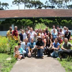 Do campo direto para a mesa: encontro celebra um ano do programa Cestas Solidárias