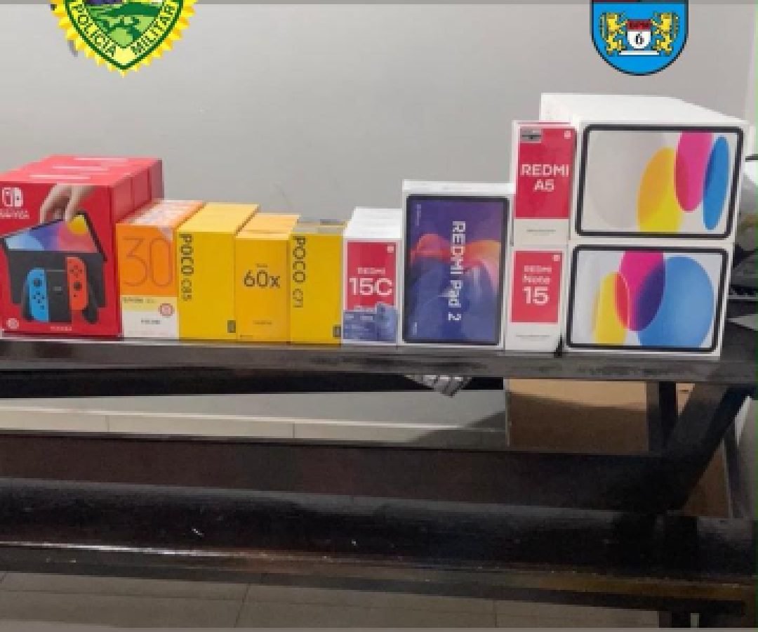 Choque apreende contrabando em ônibus na BR-277