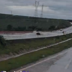Chuva forte causa alagamento na BR-163 no Contorno Oeste de Cascavel