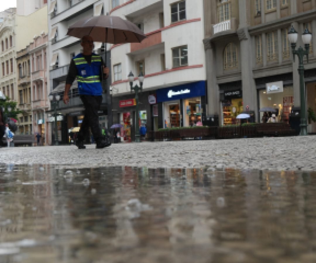 Chuva volta ao Paraná a partir do fim de semana, prevê o Simepar