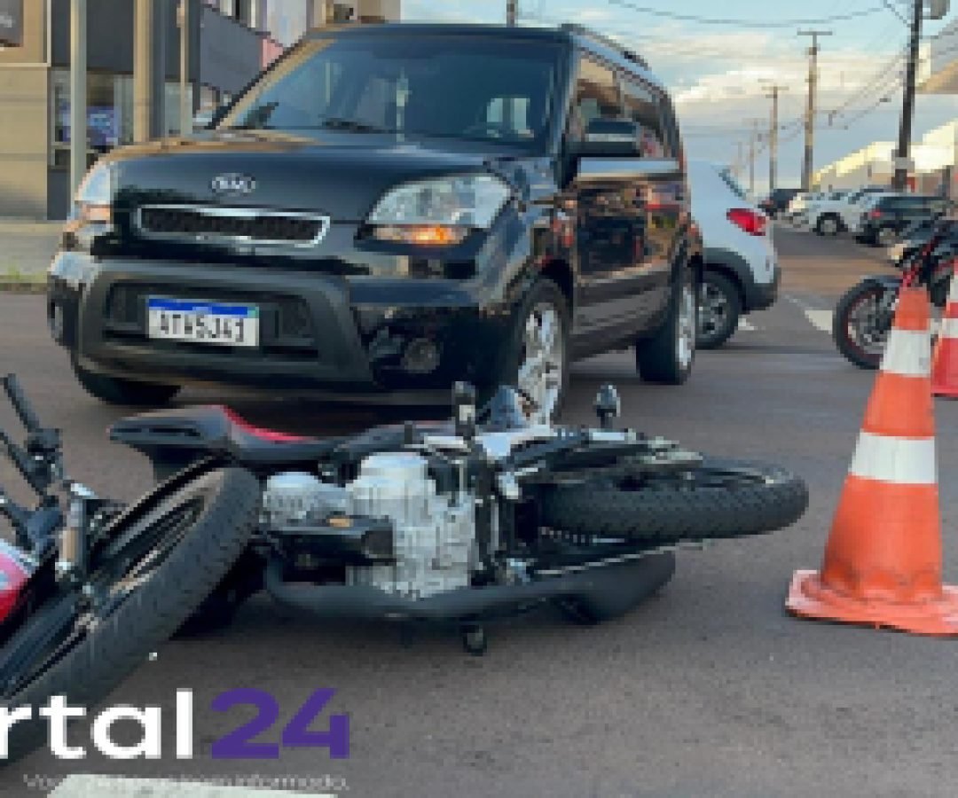 Colisão deixa motociclista ferido em cruzamento da Av. Brasil com Rua Capanema