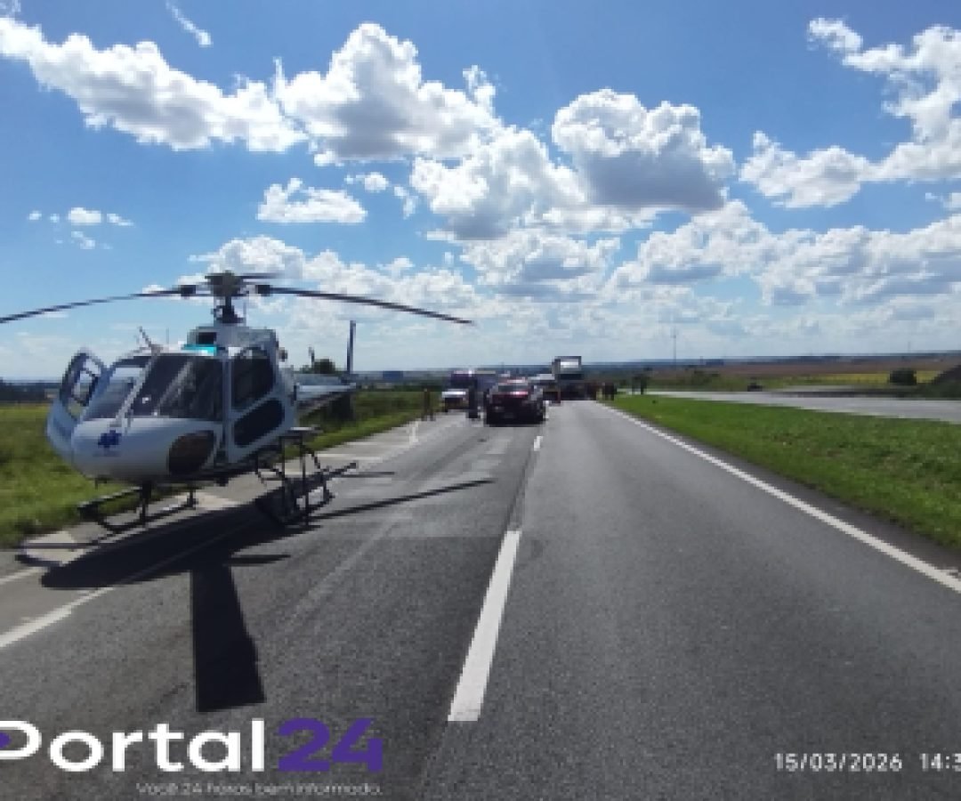 Colisão entre carro e moto deixa mulher morta e homem gravemente ferido na BR-376