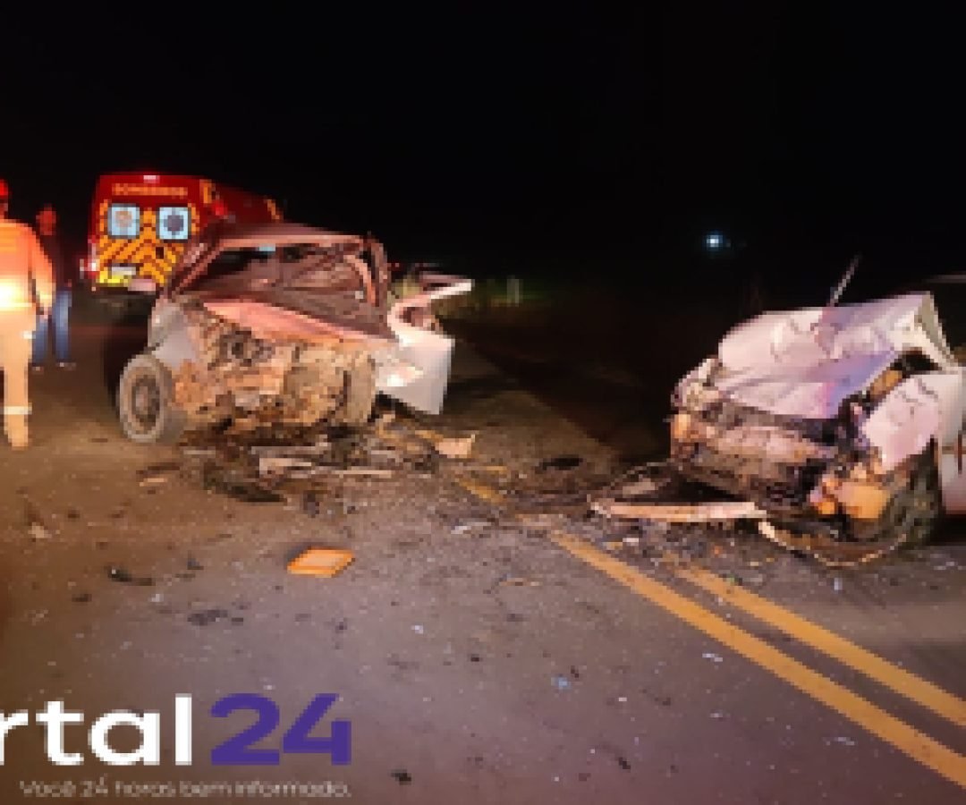 Colisão frontal deixa jovem em estado grave na PR-158, em Marquinho