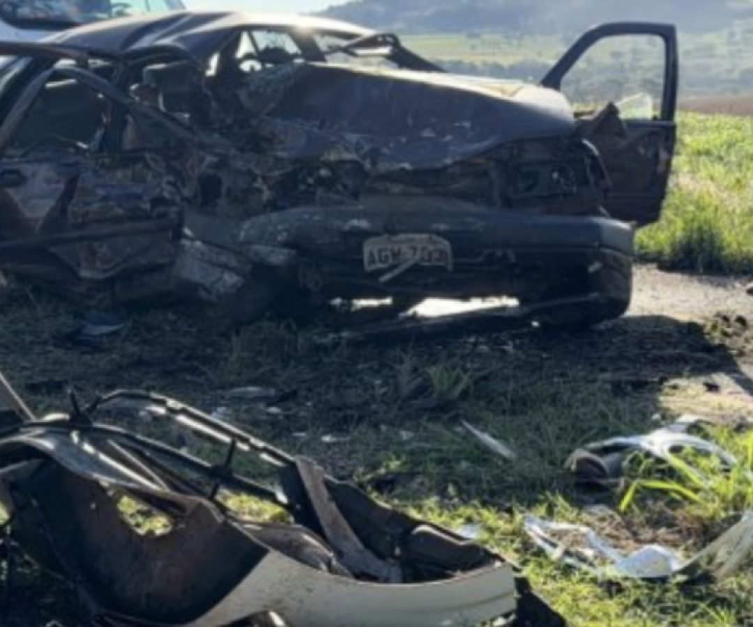 Colisão violenta deixa um morto e três feridos graves na PR-317, em Santa Helena