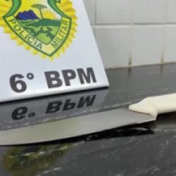 Com uma faca, homem é preso após ameaçar a companheira no Santa Felicidade
