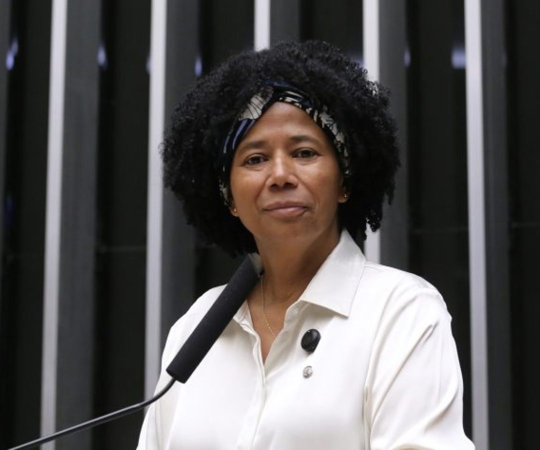 Comissão aprova capacitação de primeiros socorros voltada a alunos com doenças crônicas