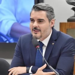 Comissão aprova inclusão de faixas exclusivas para motos na Política Nacional de Mobilidade Urbana