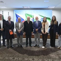 Paraná apresenta ambiente de negócios a empresas tchecas em encontro no Palácio Iguaçu