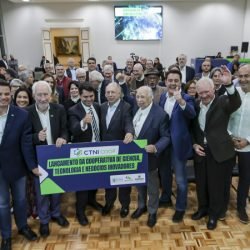 Paraná ganha cooperativa inédita para transformar ciência em negócios inovadores