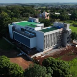Obra com recursos do Estado, Biblioteca Central da UEL chega a 85% de conclusão