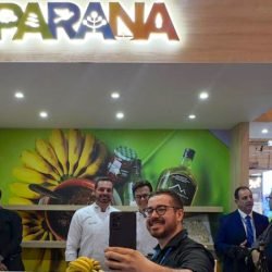Viaje Paraná: empresários comemoram negócios fechados em feira em Portugal