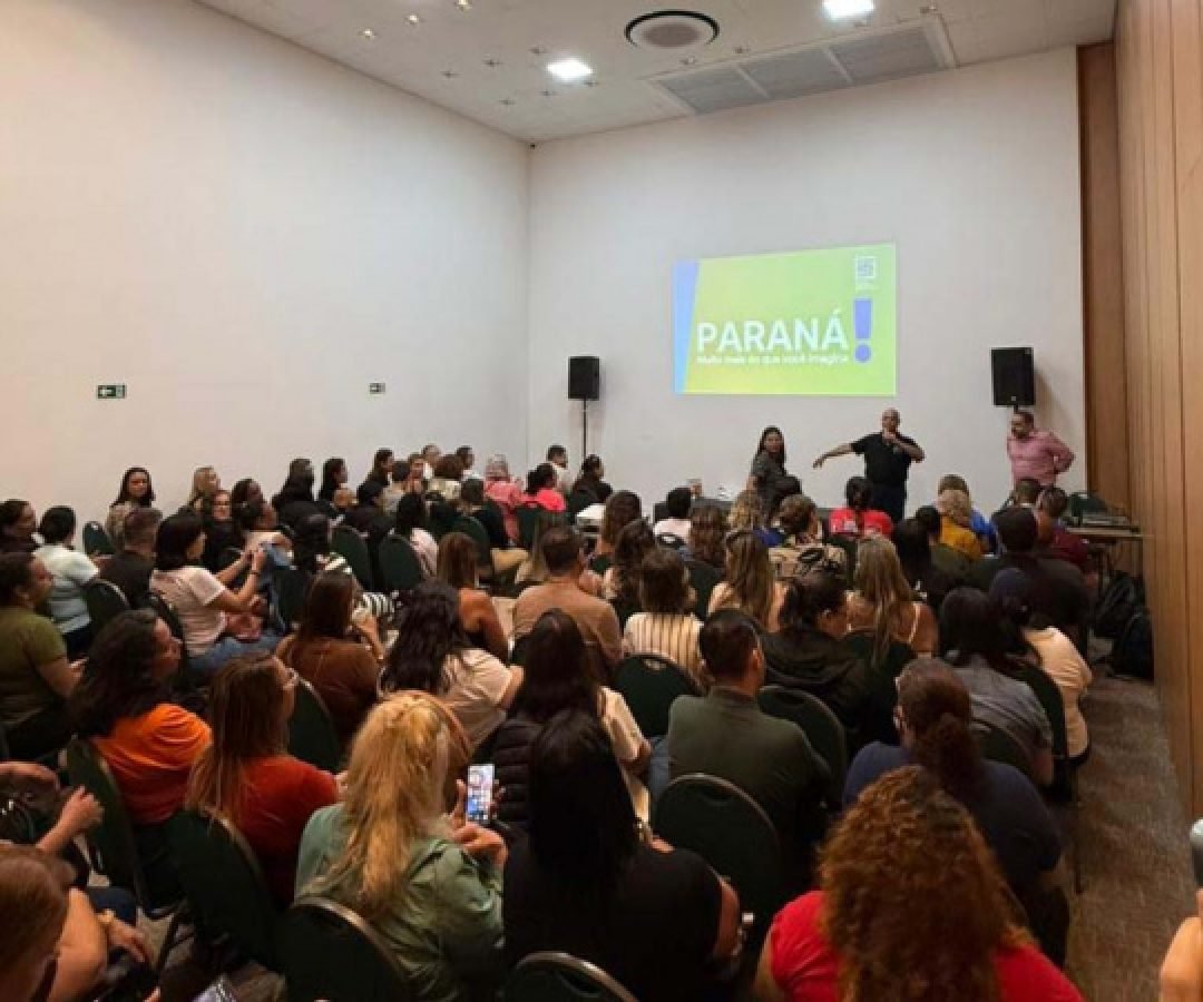 Viaje Paraná promove turismo estadual com capacitação de mais 100 agentes nesta terça