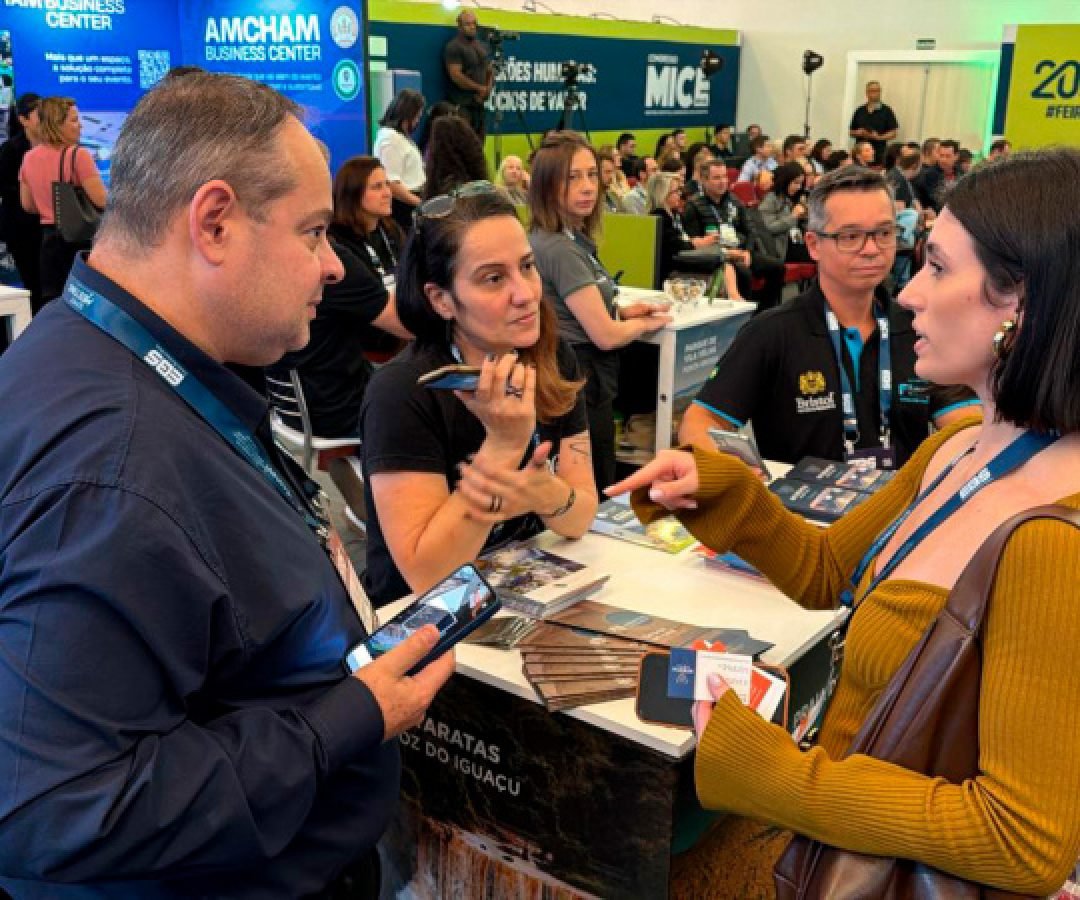 Viaje Paraná divulga potenciais do Estado em feira de Turismo de Negócios e Eventos