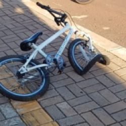 Criança morre após colisão entre bicicleta e moto em Missal