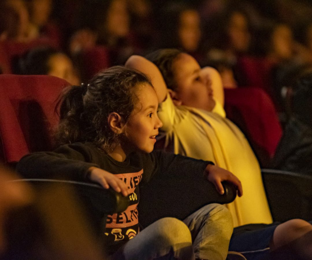 Governo do Paraná abre edital da 3.ª edição do programa Crianças no Teatro