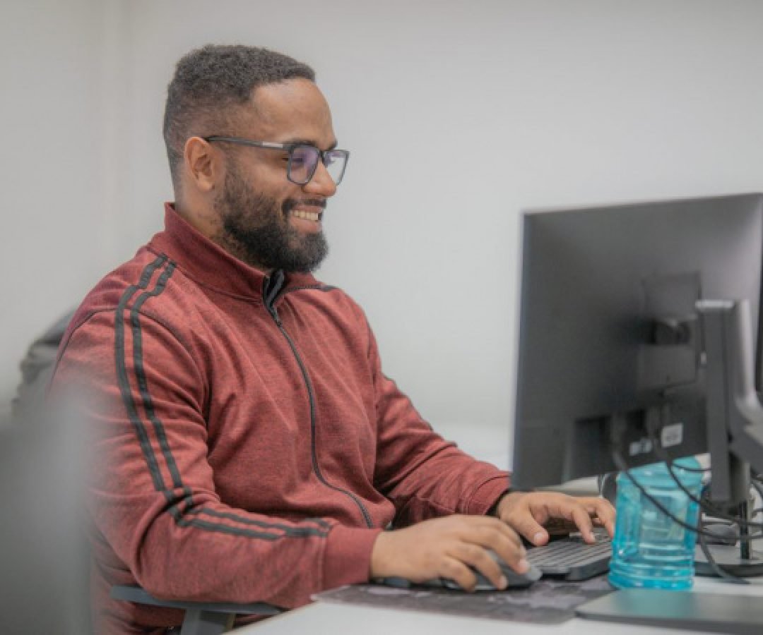 10 mil vagas: parceria do Estado com a Google oferta capacitação na área de tecnologia