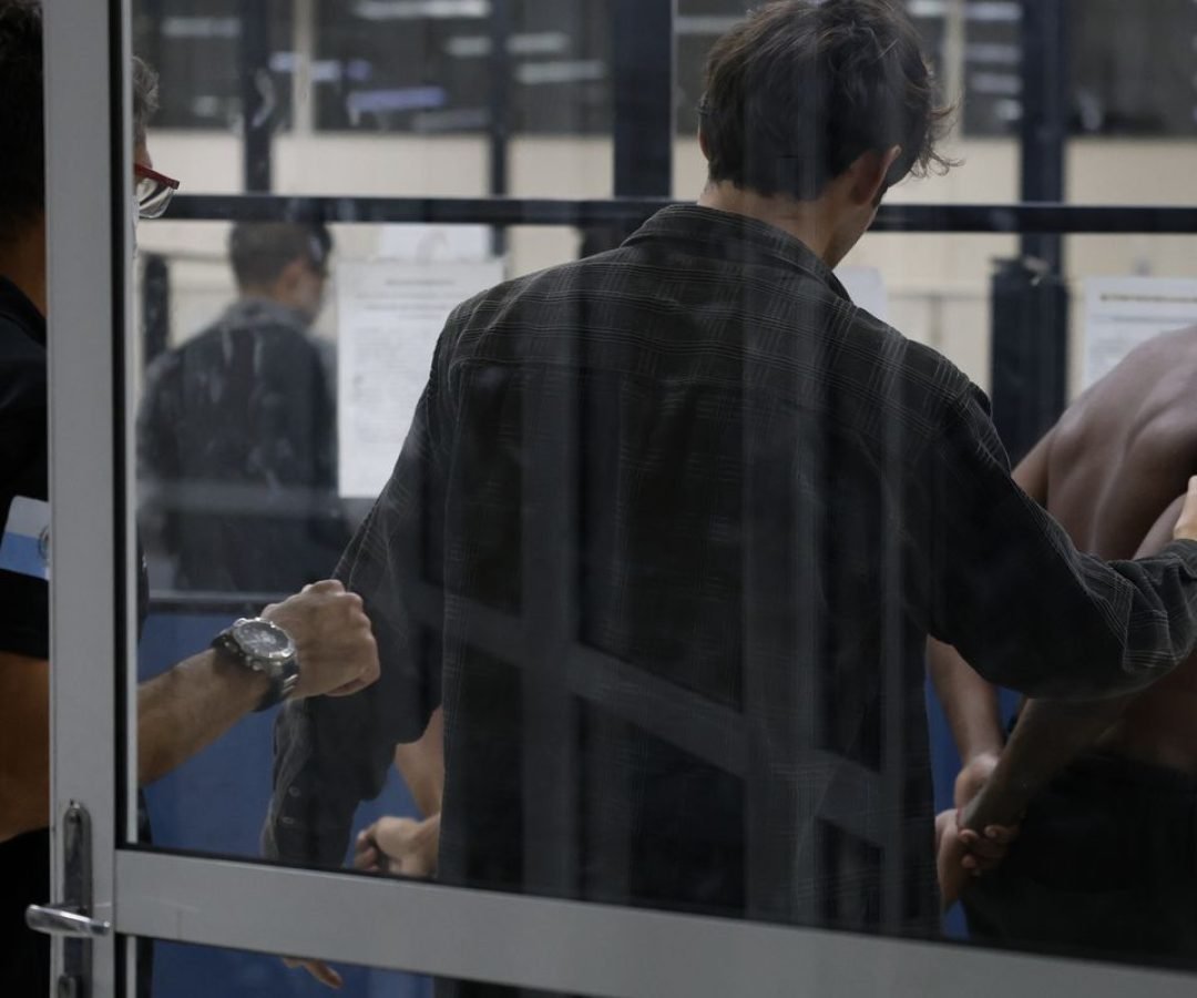 Ministros farão reunião de emergência com Castro nesta quarta-feira