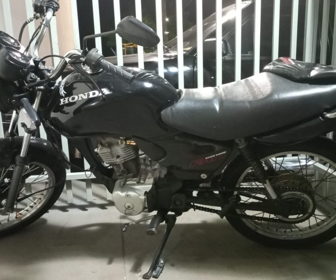 Motociclista é flagrado com maconha e sem CNH durante abordagem em Cascavel