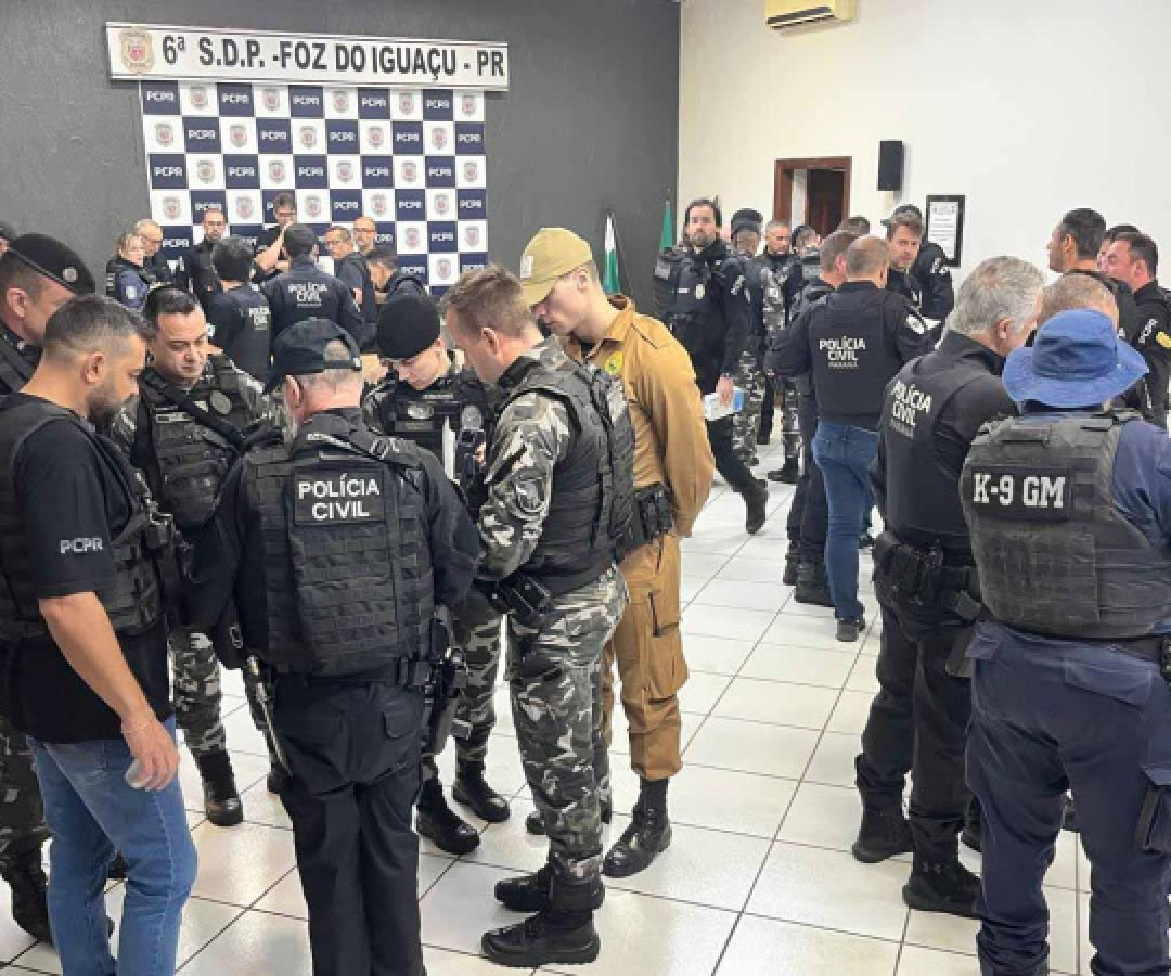 Forças de segurança prendem quatro pessoas em ação contra grupo de furtos de veículos