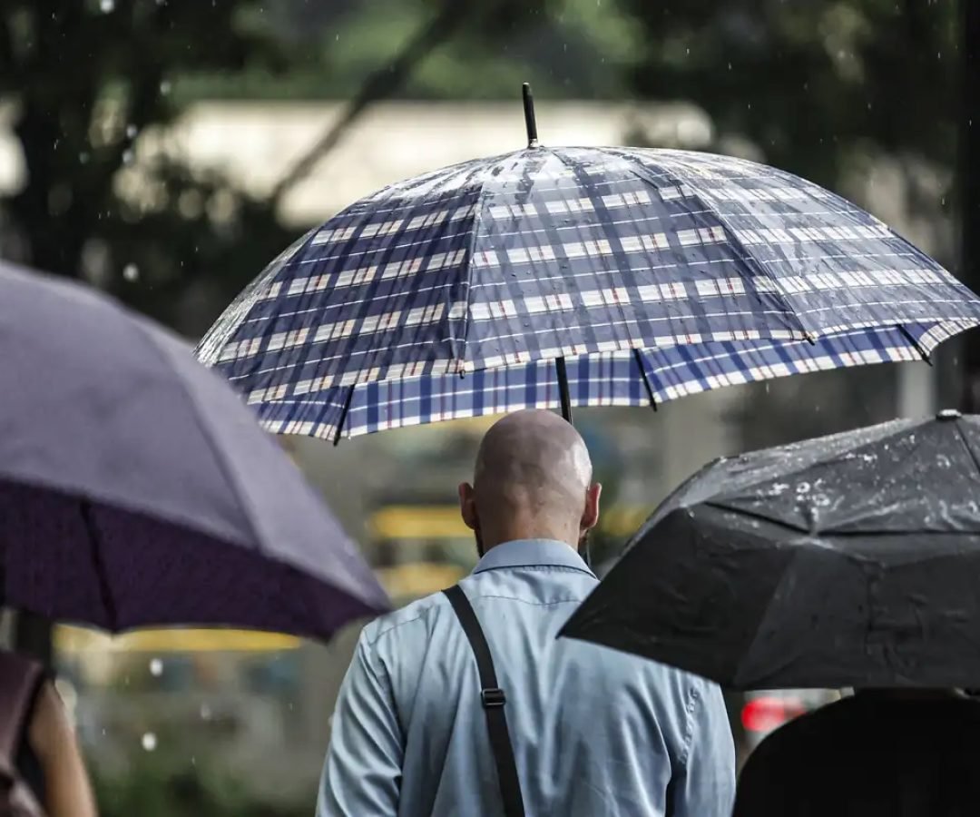 Defesa Civil alerta para chuva intensa nos primeiros dias do ano em SP