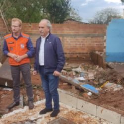 Defesa Civil mobiliza força-tarefa para atender famílias afetadas por granizo em Cascavel
