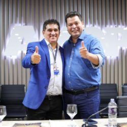 Deputado Gugu Bueno destaca eleição de Cal Mariussi à presidência Amop e fortalecimento do Oeste