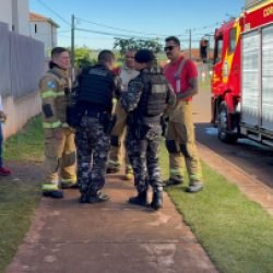 Discussão entre casal termina com colchão incendiado no Riviera
