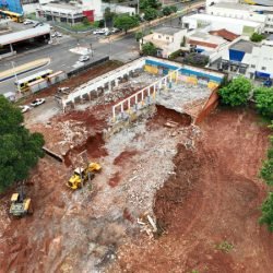 Com limpeza e sondagem do solo, obras do Terminal de Londrina começam a ganhar ritmo