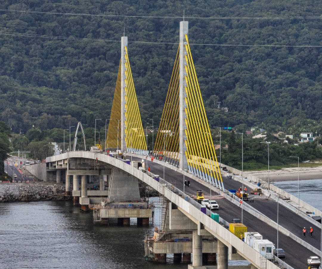 Faltam 15 dias para a inauguração: Ponte de Guaratuba recebe juntas de dilatação