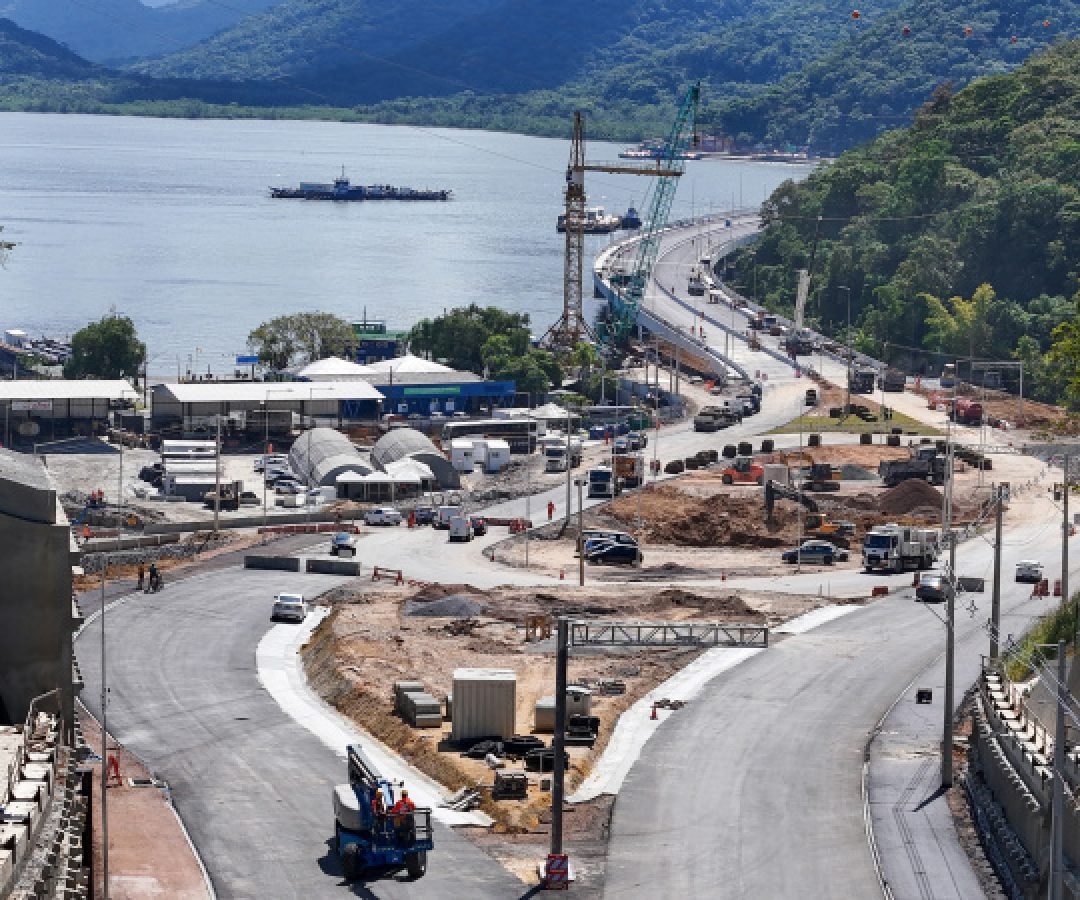 Mesmo com feriado, obras seguem a todo vapor na Ponte de Guaratuba